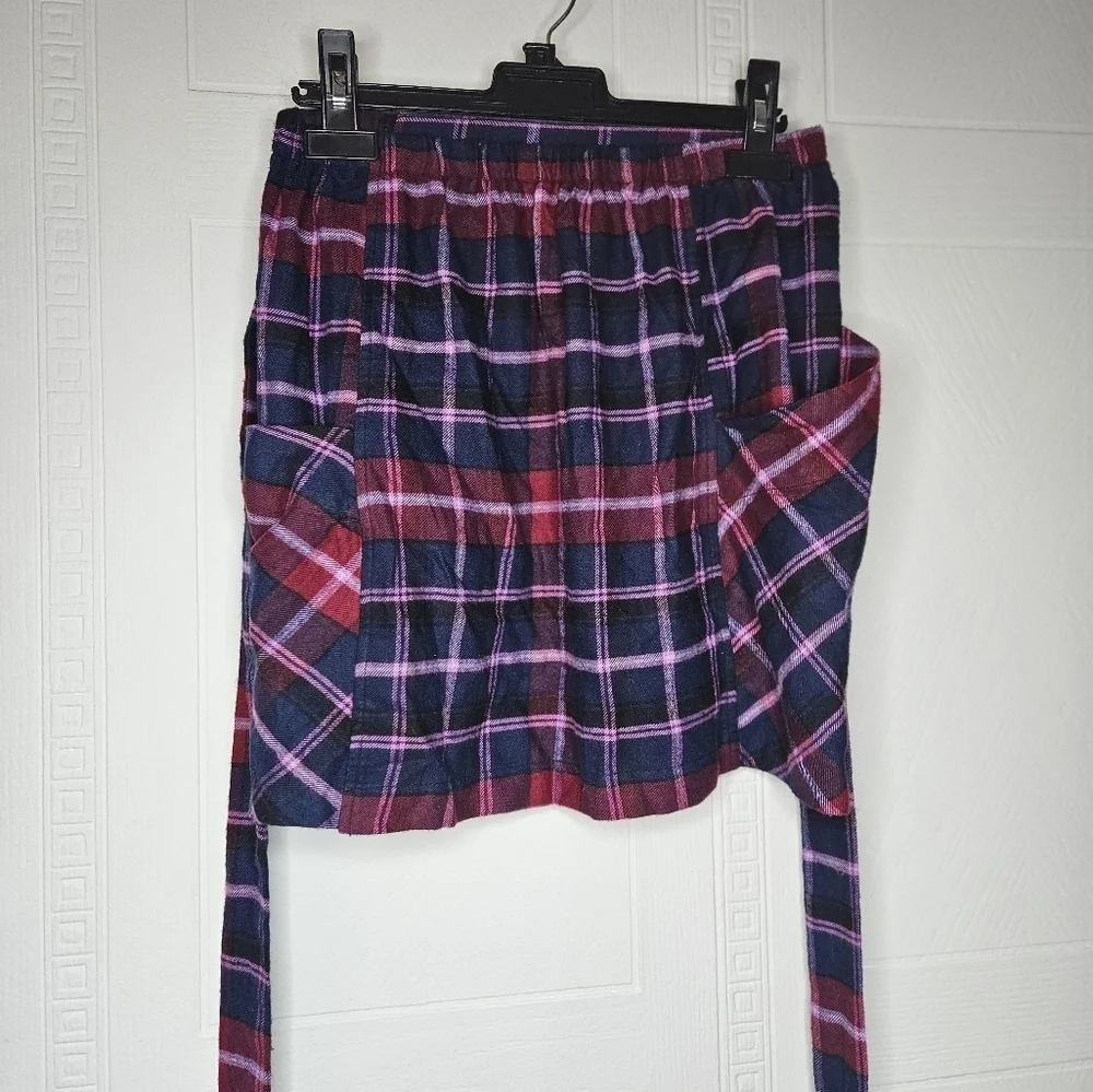 Urban Outfitters navy burgundy